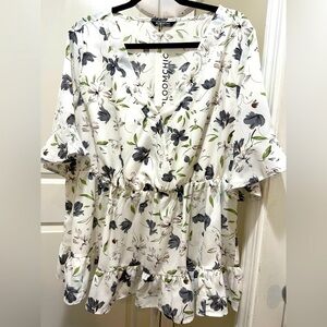 BloomChic Plus Size 2XL Floral Wrap Flutter Sleeve Woven Blouse us18-20